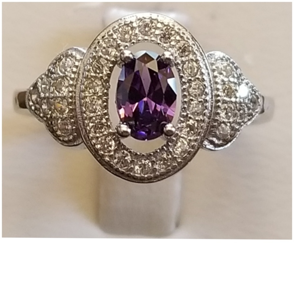 Genuine 1ct Amethyst & White Sapphires Ring Size 6 - Picture 1 of 4